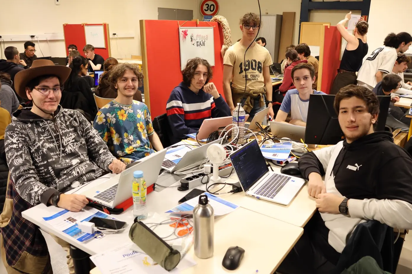 photo de groupe de la nuit de l'info